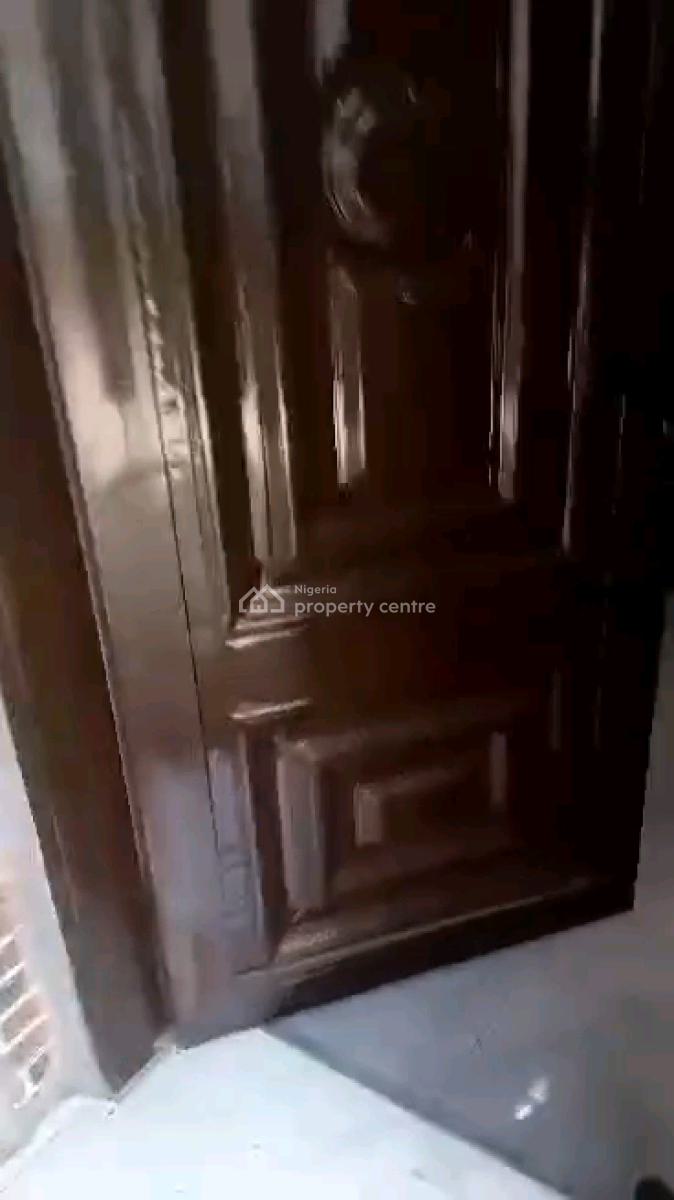 Standard and Spacious Mini Flat Pop , Water Heater, Akiode Opposite Omole Phase 1, Magodo, Lagos, Mini Flat (room and Parlour) for Rent