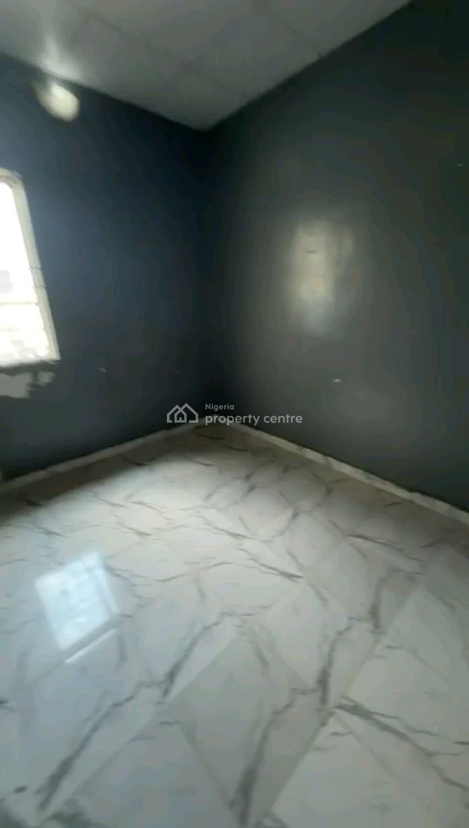 Neatly Used, Spacious and Standard 2 Bedroom Flat, Off Awoyokun, Onipanu, Shomolu, Lagos, Flat / Apartment for Rent