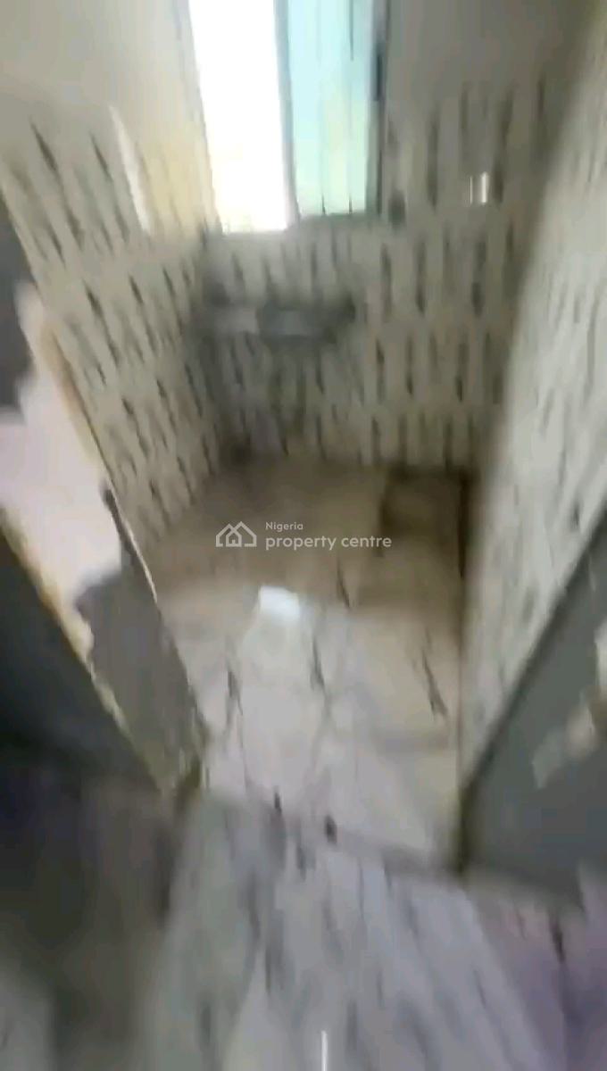 Neatly Used, Spacious and Standard 2 Bedroom Flat, Off Awoyokun, Onipanu, Shomolu, Lagos, Flat / Apartment for Rent