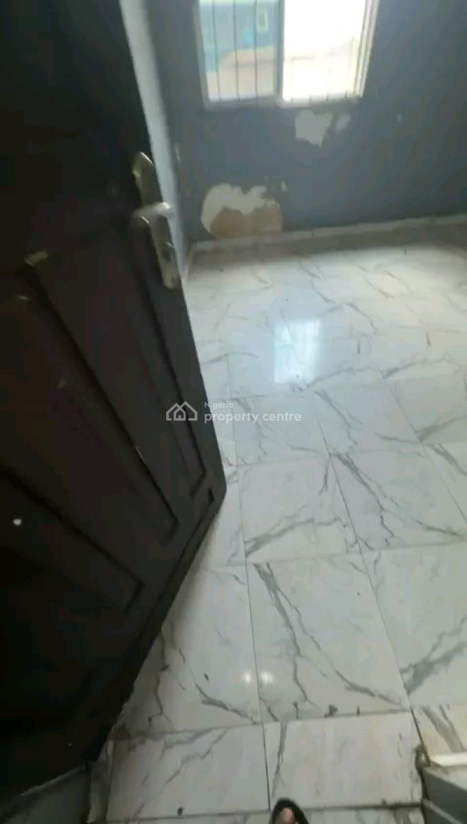 Neatly Used, Spacious and Standard 2 Bedroom Flat, Off Awoyokun, Onipanu, Shomolu, Lagos, Flat / Apartment for Rent