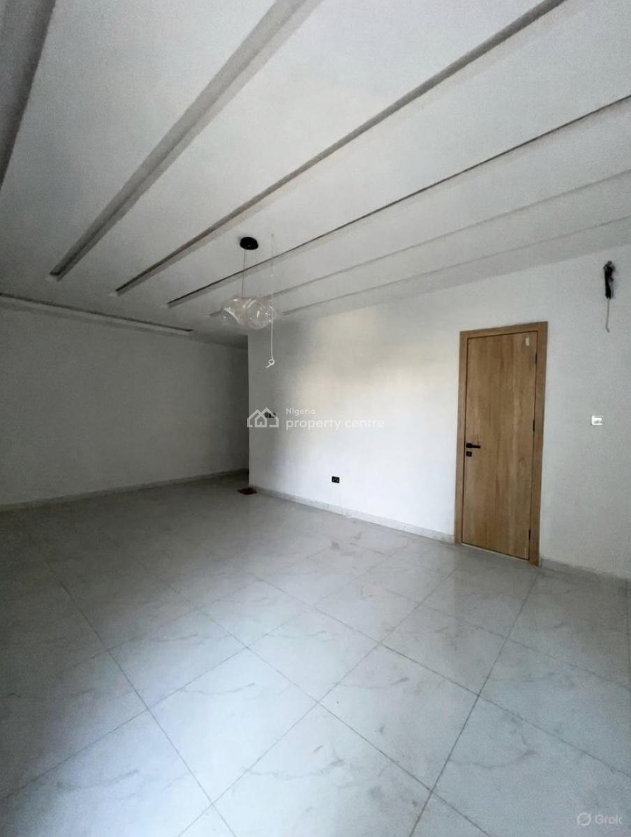 Luxury 3 Bedroom Apartment, Ologolo, Lekki, Lagos, Block of Flats for Sale