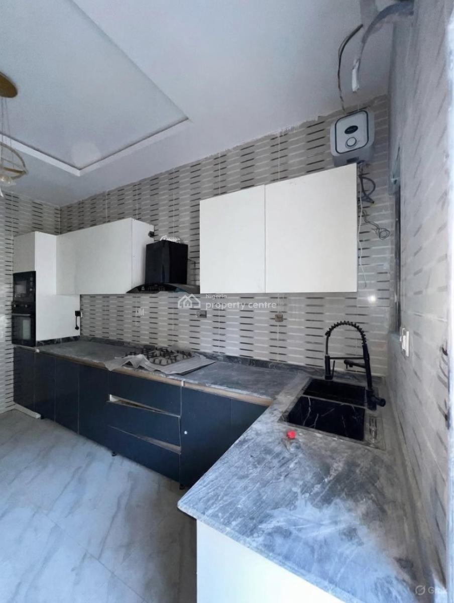 Luxury 1 Bedroom Studio Apartment, Ologolo, Lekki, Lagos, Block of Flats for Sale