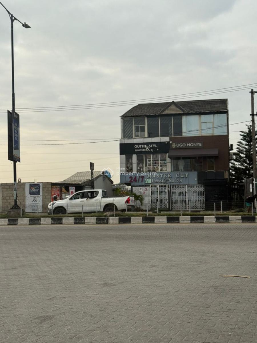 Waterfront Land Measured at 1000sqm, Admiralty Way, Lekki, Lagos, Mixed-use Land for Sale