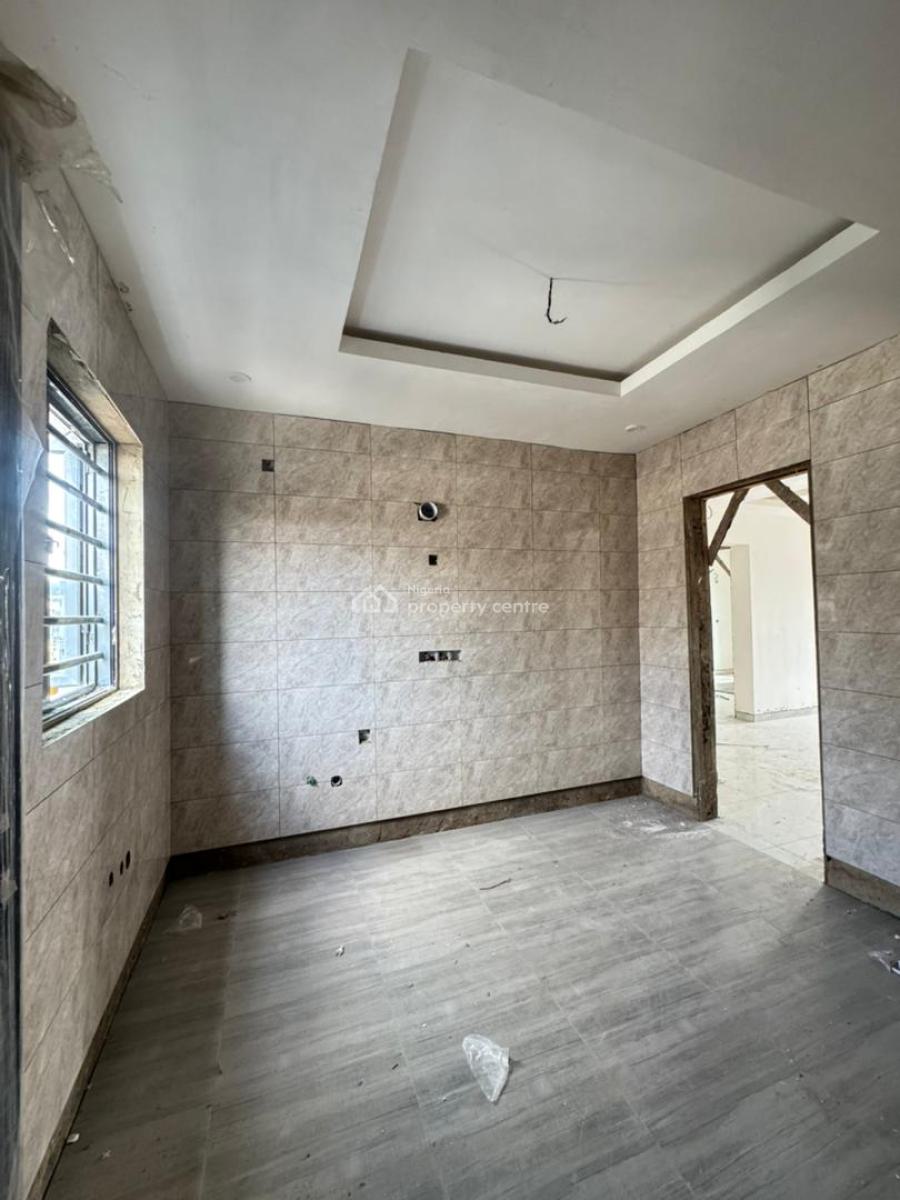 Own a 17 Years Long Lease 2 Bed Apartment with 6m Annual Returns, Sabo,yaba,lagos, Sabo, Yaba, Lagos, Terraced Duplex for Sale