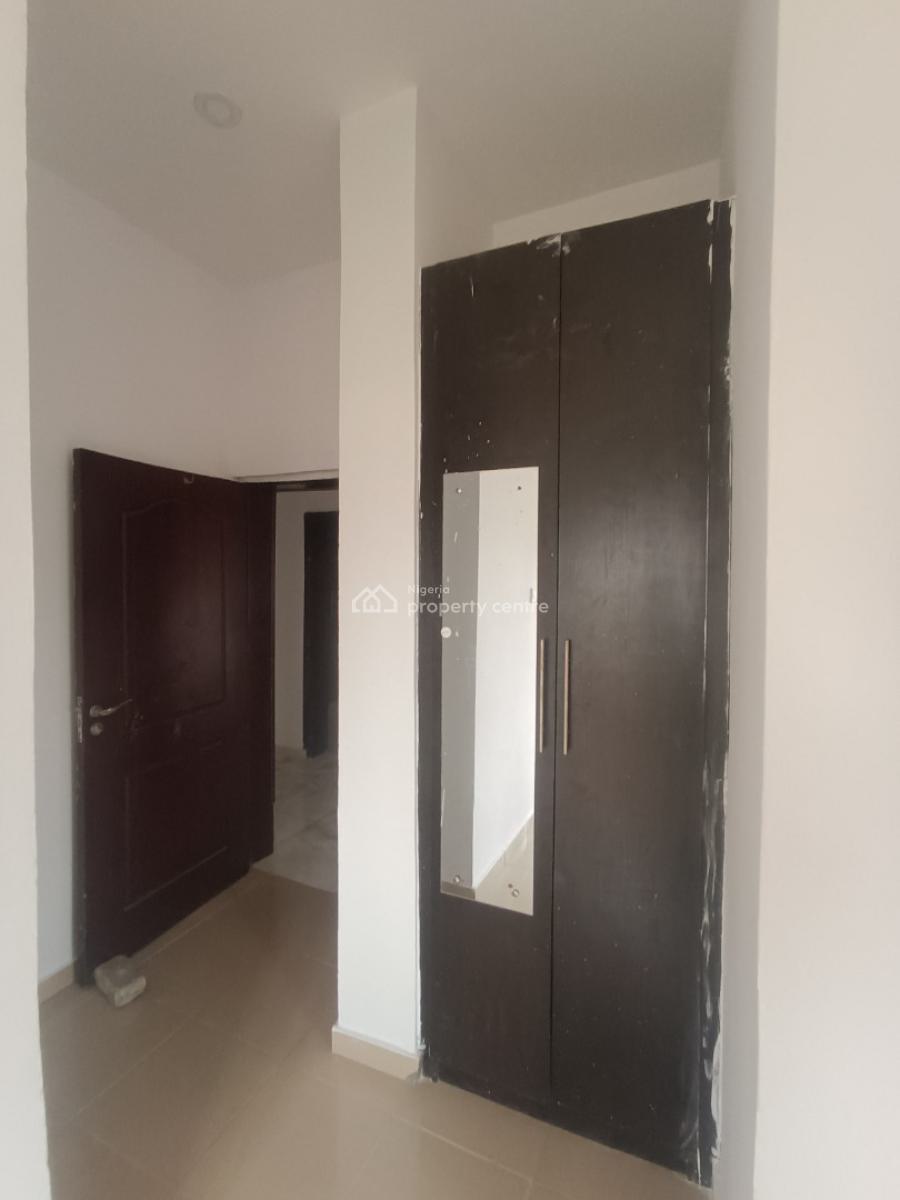 3 Bedroom Flat (upstairs), Blenco, Sangotedo, Ajah, Lagos, Flat / Apartment for Rent