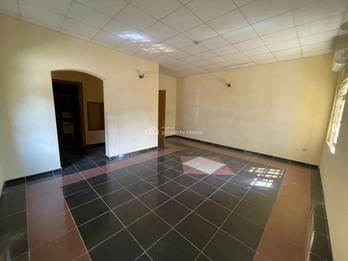 a Unit of 4-bedroom Flat (last Floor) in a Block of Flats, Zone 4, Wuse, Abuja, Flat / Apartment for Sale