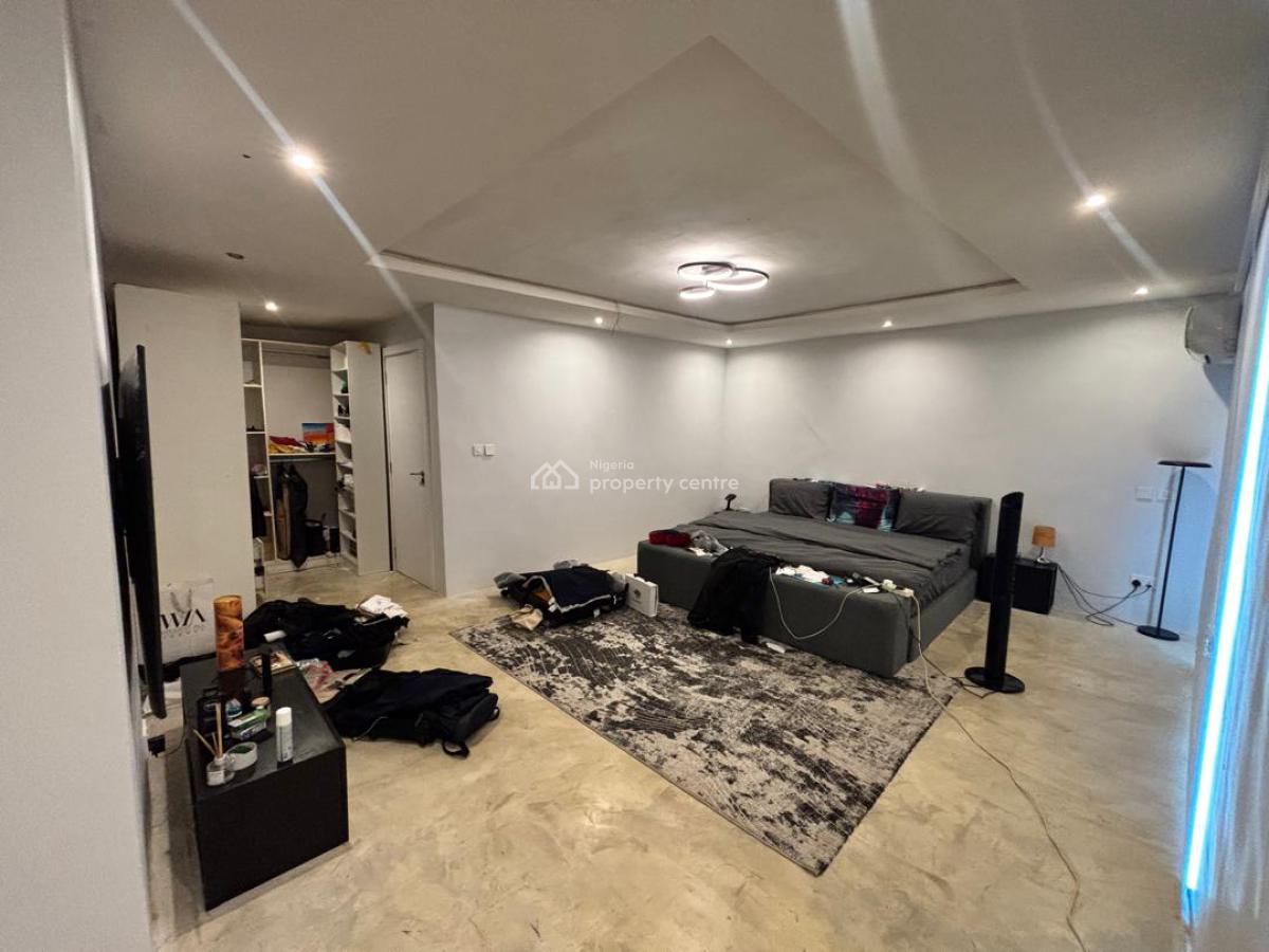 Massive 3 Bedroom Apartment with Bq, Ikate, Lekki Phase 2, Lekki, Lagos, Flat / Apartment for Sale