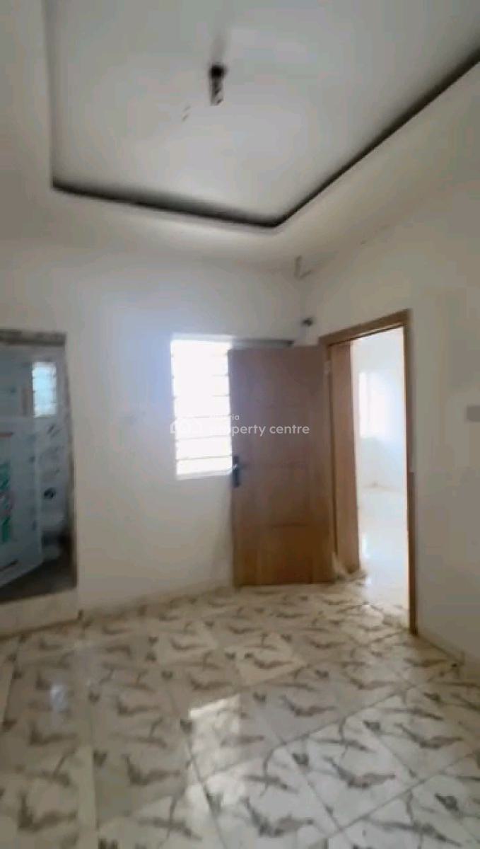 an Executive, Very Decent, Standard and Nice Miniflat, Off Pedro Road, Shomolu, Lagos, Mini Flat (room and Parlour) for Rent