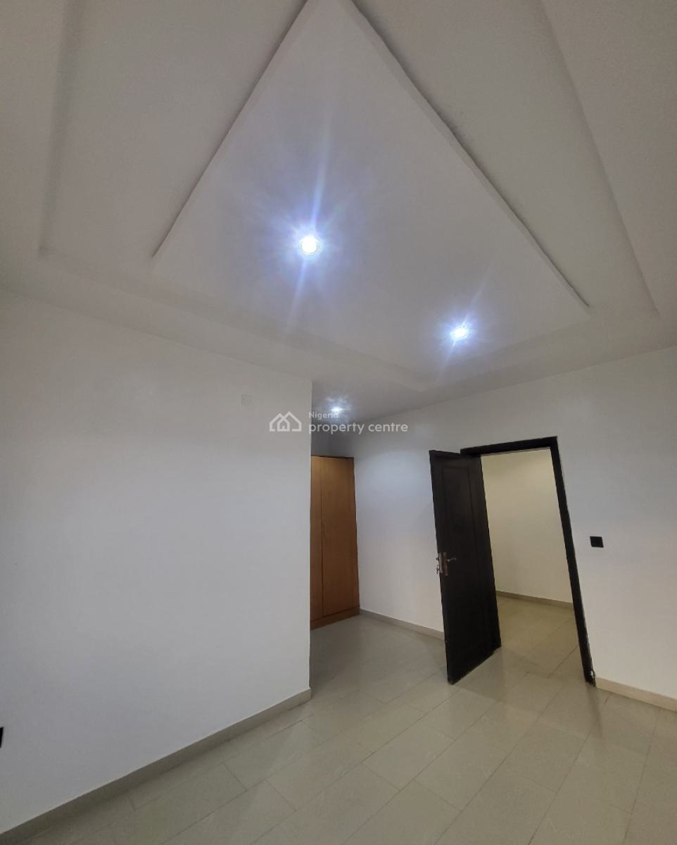 Luxurious Massive 3 Bedroom Flat, By Games-village Estate, Kaura, Abuja, Flat / Apartment for Rent