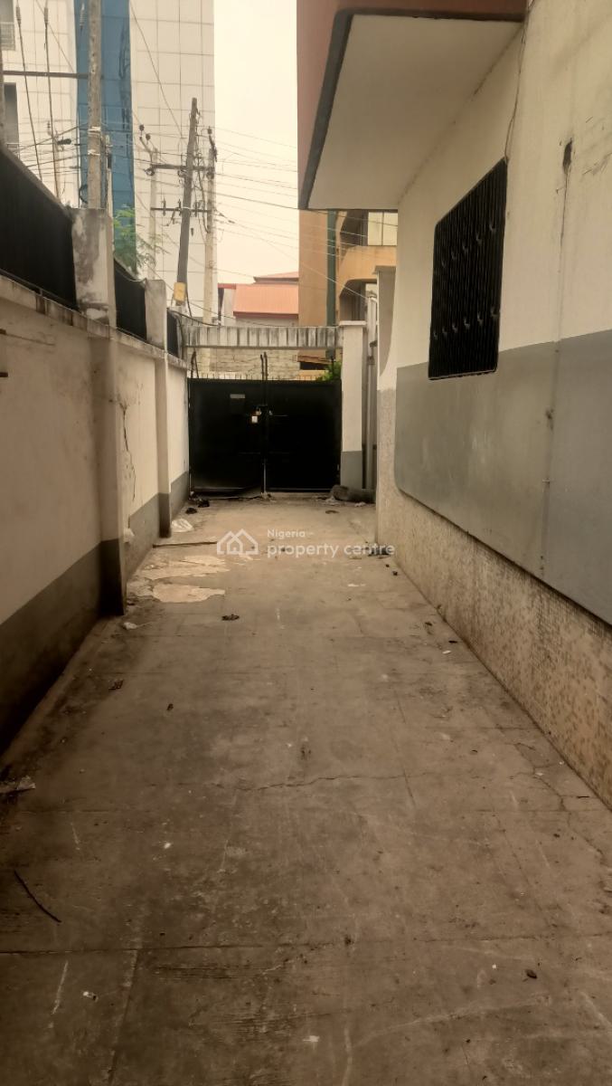 4 Bedroom Duplex with Bq, Off Toyin Street, Ikeja, Lagos, Office Space for Rent