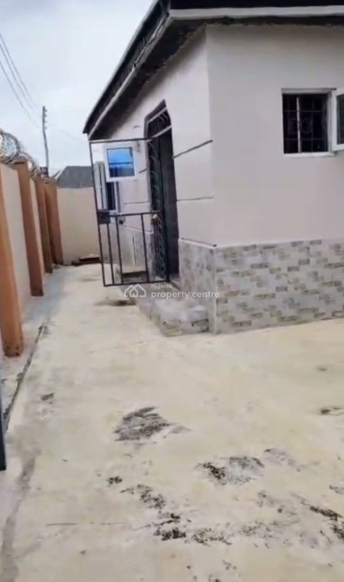 Spacious Four (4) Bedroom Detached Bungalow, Airport Road, Lugbe District, Abuja, Detached Bungalow for Sale