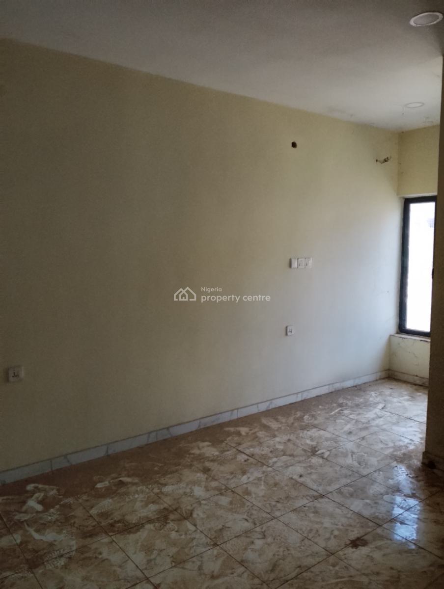 3 Bedrooms Terraced Duplex with Bq, After Berger Yard, Life Camp, Abuja, Terraced Duplex for Sale