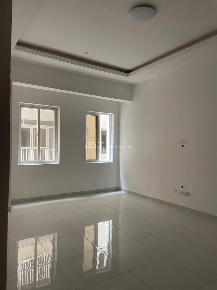 Service 2/3 Bedrooms, Off Osapa Road, Lekki, Lagos, House for Rent