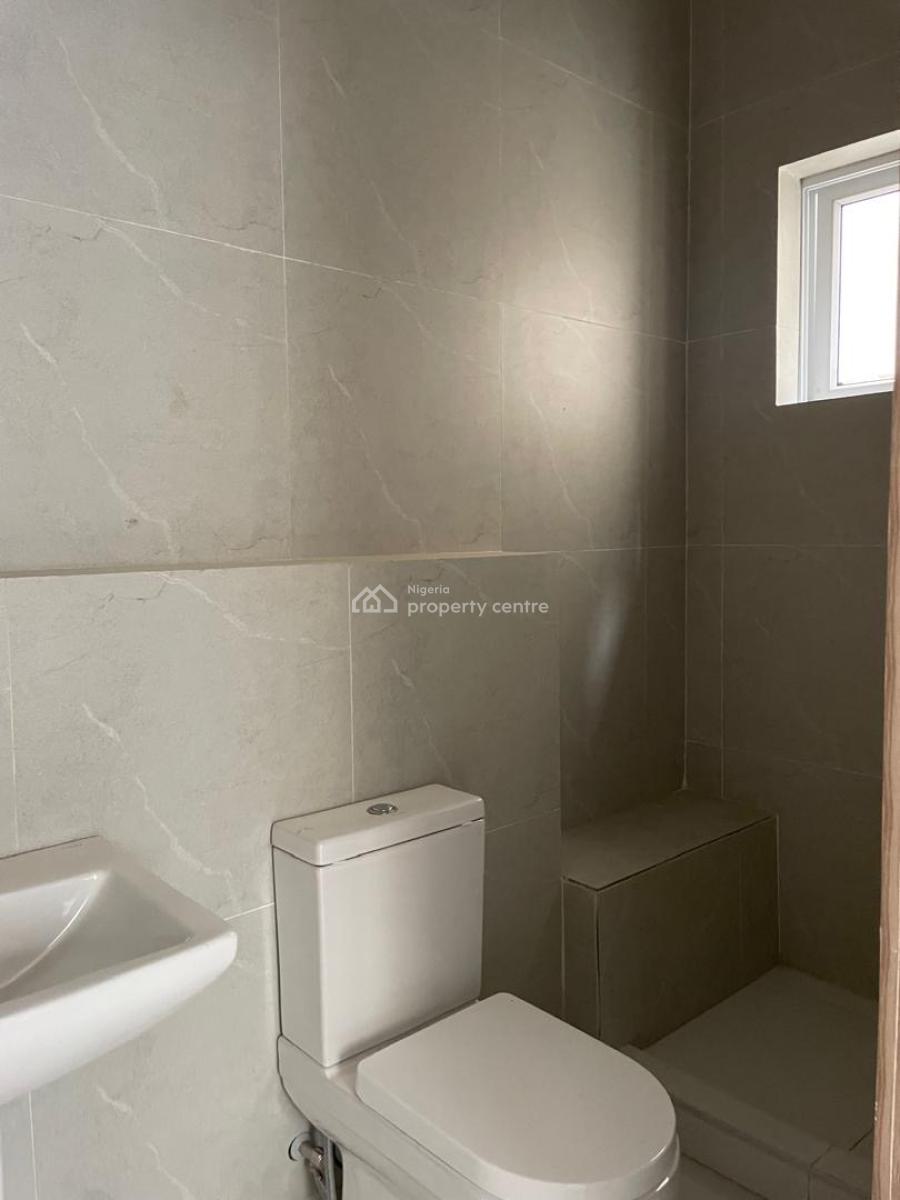 Service 2/3 Bedrooms, Off Osapa Road, Lekki, Lagos, House for Rent