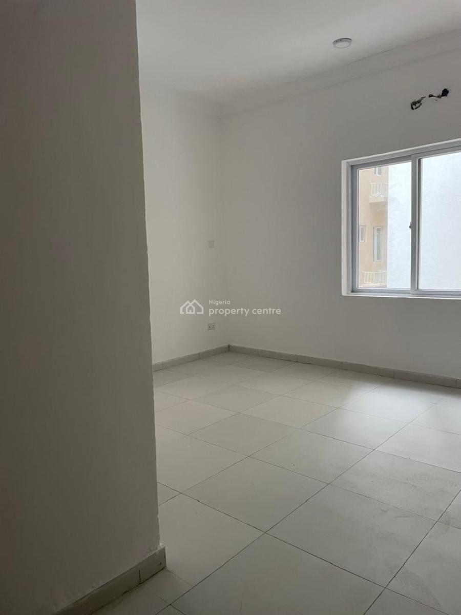 Service 2/3 Bedrooms, Off Osapa Road, Lekki, Lagos, House for Rent