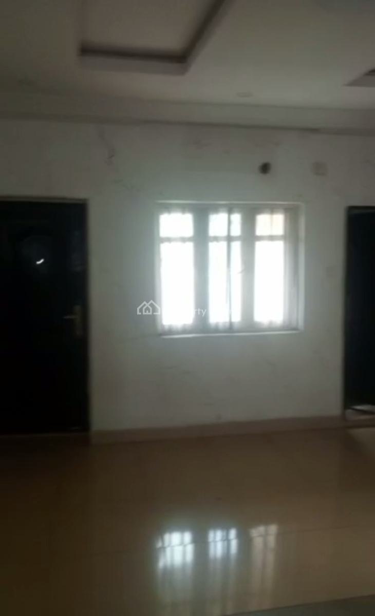 Clean 3 Bedroom Flat, Off Randle, Surulere, Lagos, Flat / Apartment for Rent