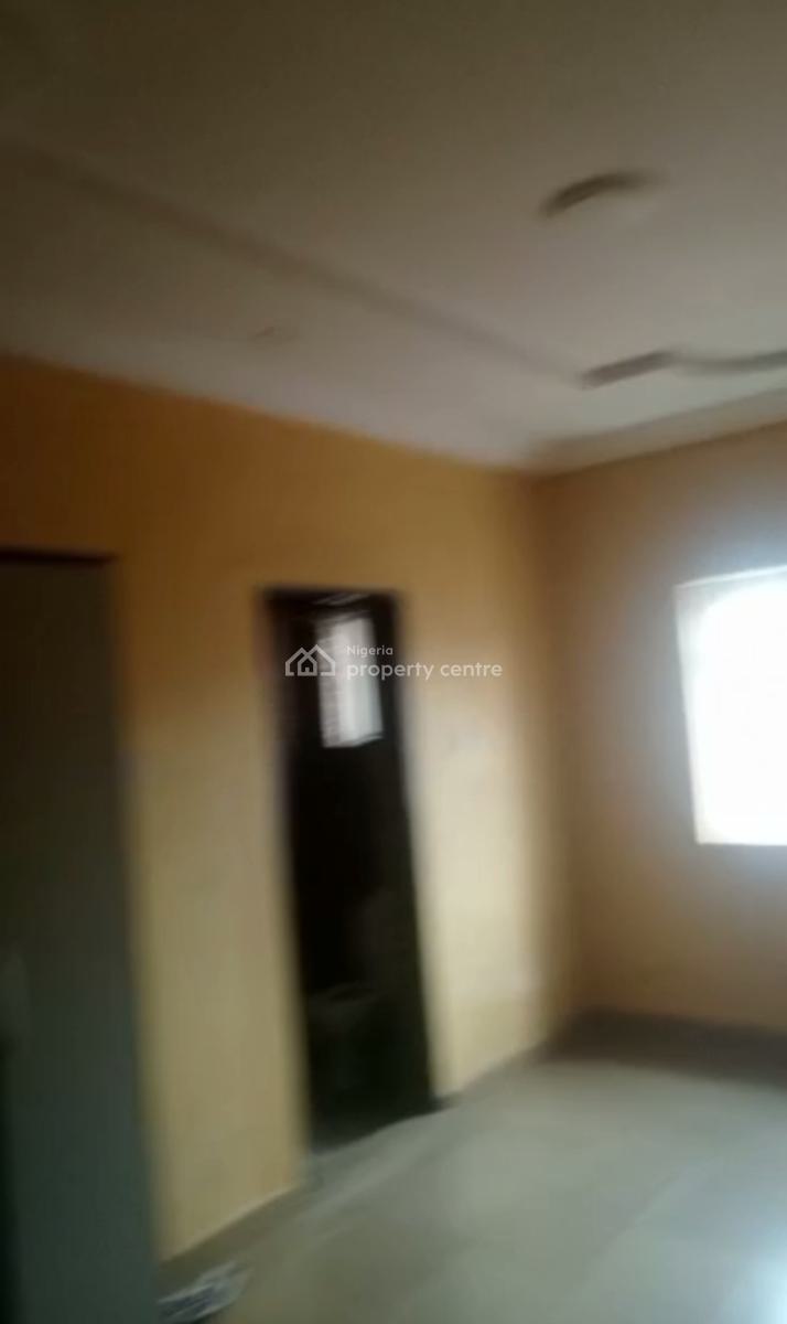 Clean 3 Bedroom Flat, Off Randle, Surulere, Lagos, Flat / Apartment for Rent
