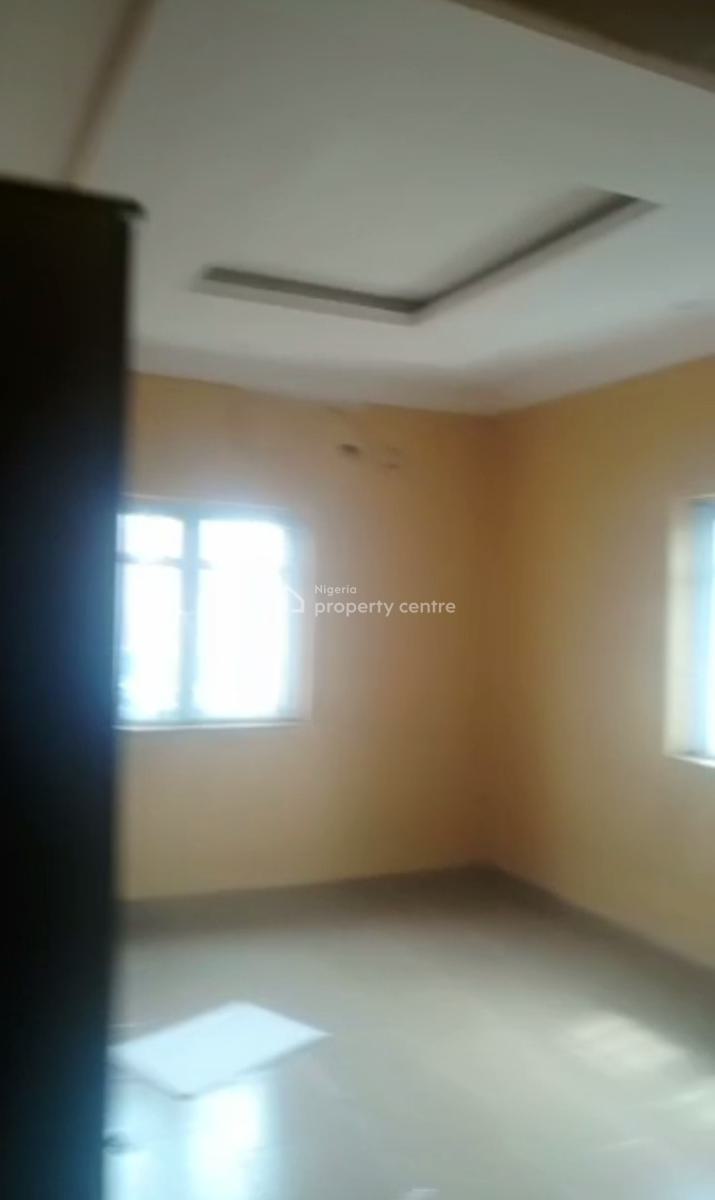 Clean 3 Bedroom Flat, Off Randle, Surulere, Lagos, Flat / Apartment for Rent