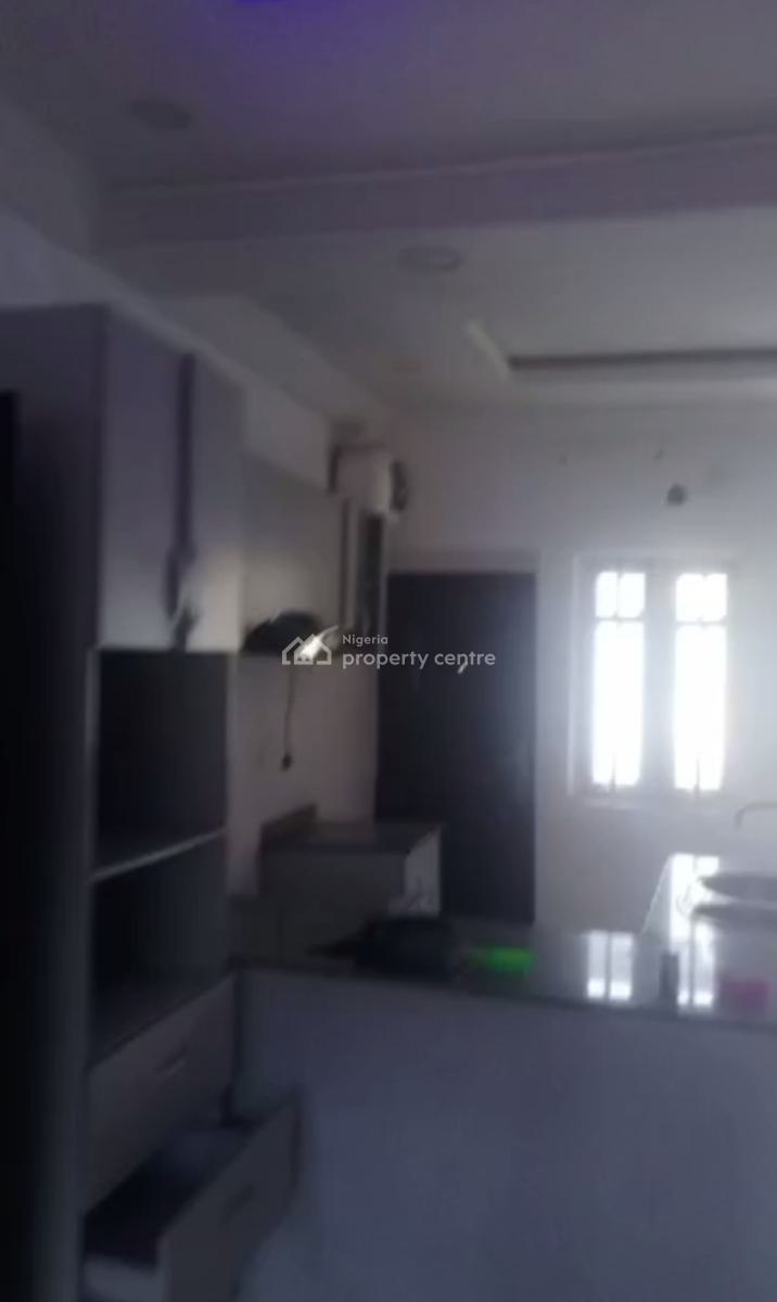 Clean 3 Bedroom Flat, Off Randle, Surulere, Lagos, Flat / Apartment for Rent