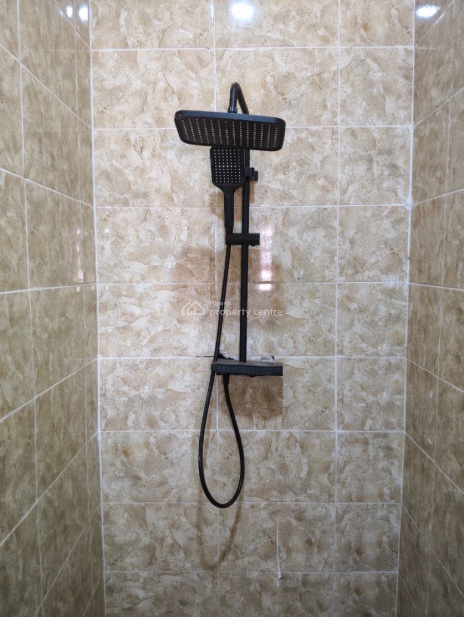 Spacious Three Bedroom Flat, Area 1, Garki, Abuja, Flat / Apartment for Rent