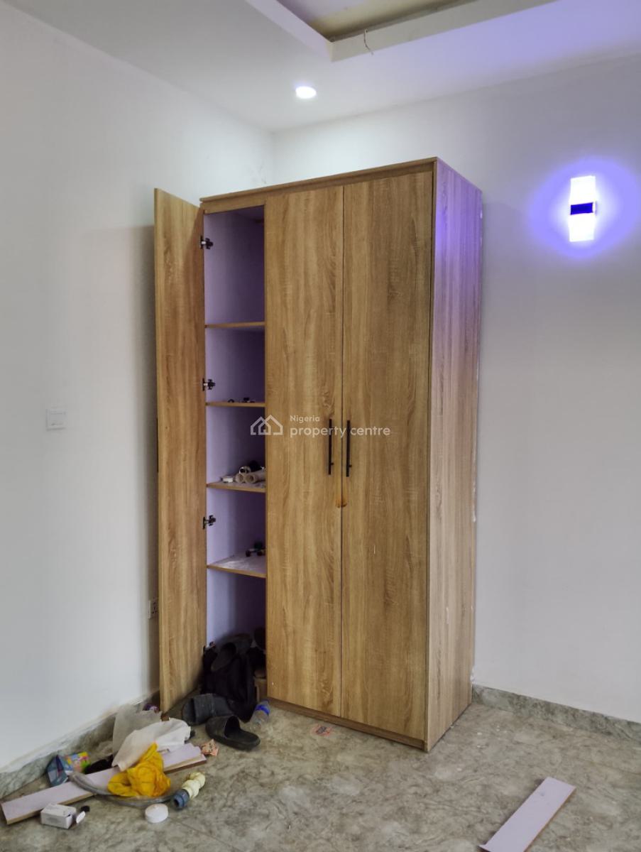 Spacious Three Bedroom Flat, Area 1, Garki, Abuja, Flat / Apartment for Rent