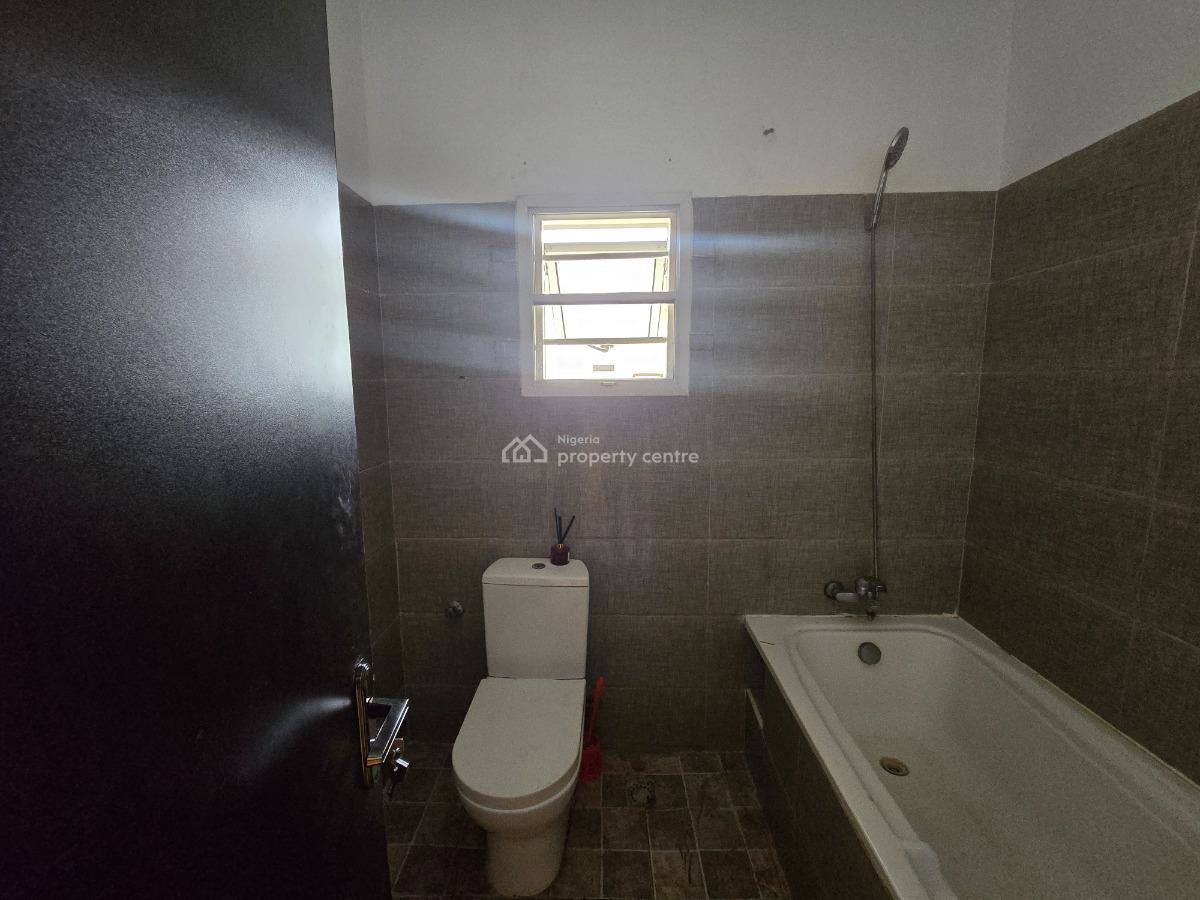 Nicely Finished & Serviced 4 Bedroom Terrace Duplex with Bq, Lekki Right Hand Side, Lekki Phase 1, Lekki, Lagos, Terraced Duplex for Sale