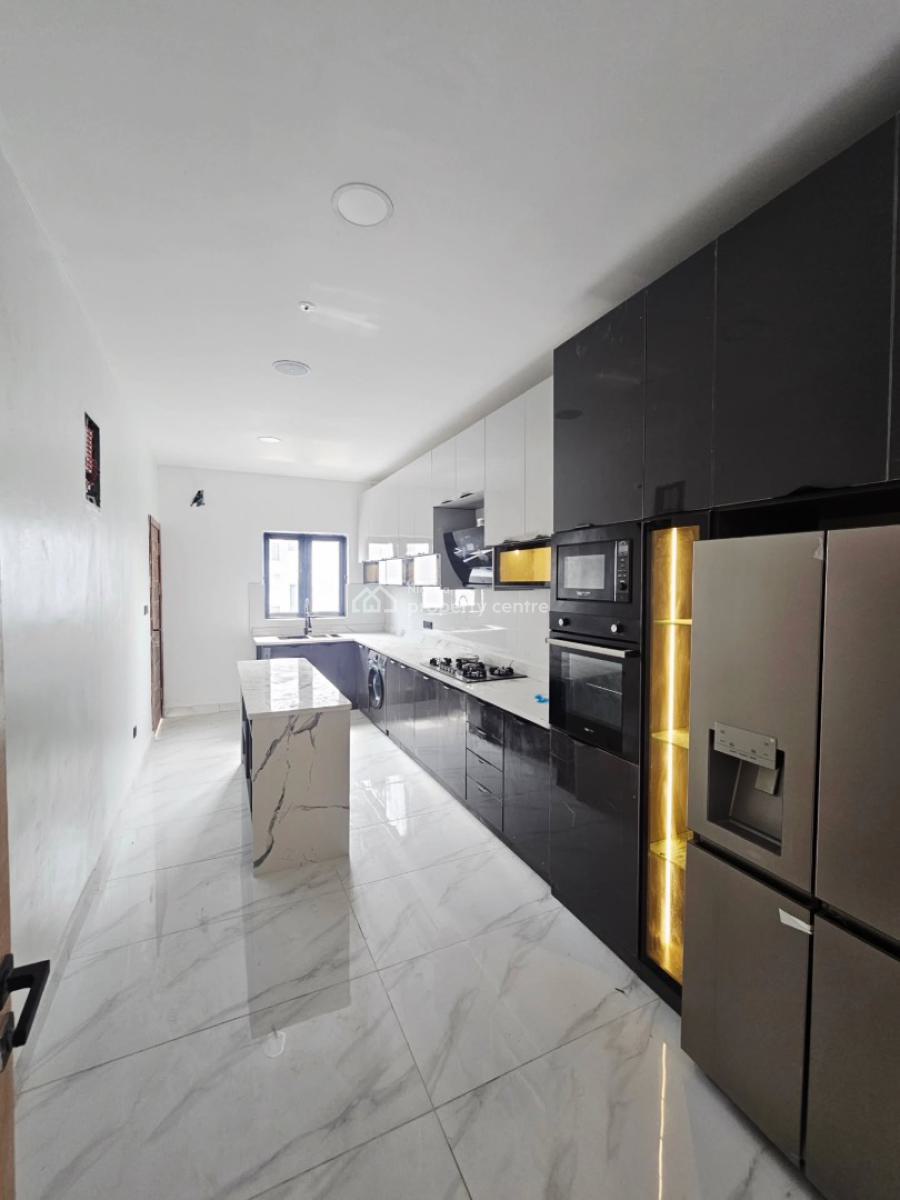 Brand New 2 Bedroom Apartment with Bq, Lekki Phase 1, Lekki Phase 1, Lekki, Lagos, Block of Flats for Sale