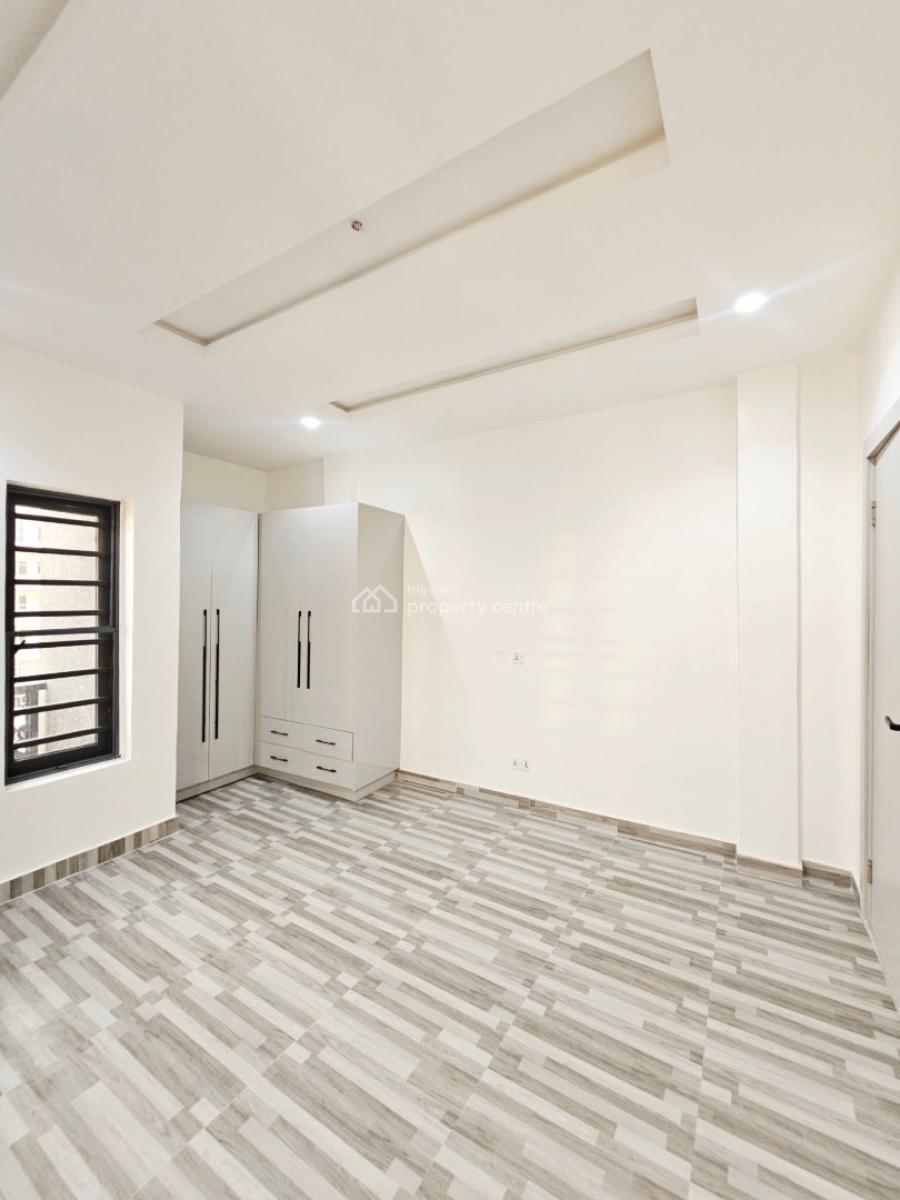 Lovely 2 Bedroom Apartment with Pool,gym and Bq, Lekki Phase 1, Lekki Phase 1, Lekki, Lagos, Block of Flats for Sale