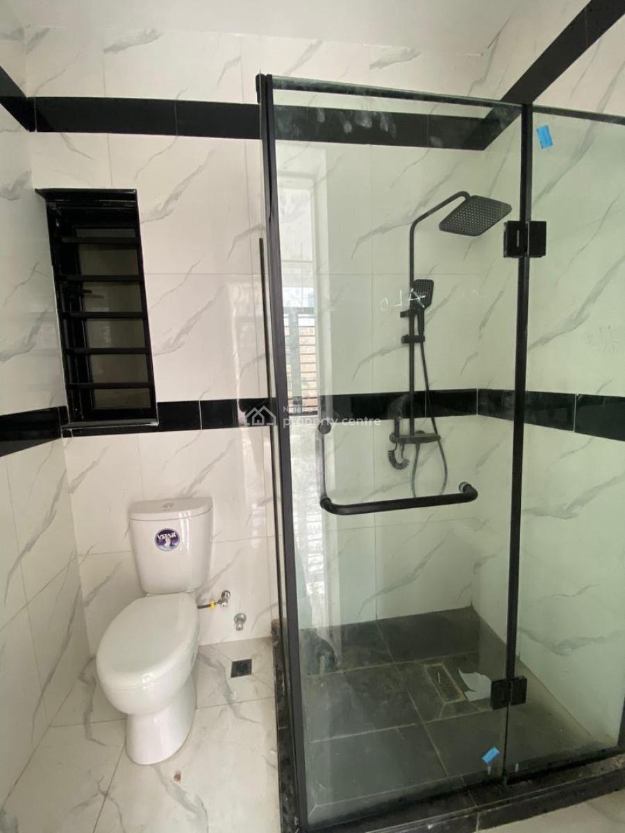 Well Designed 2 Bedroom Apartment, Lekki Phase 1, Lekki, Lagos, Flat / Apartment for Sale