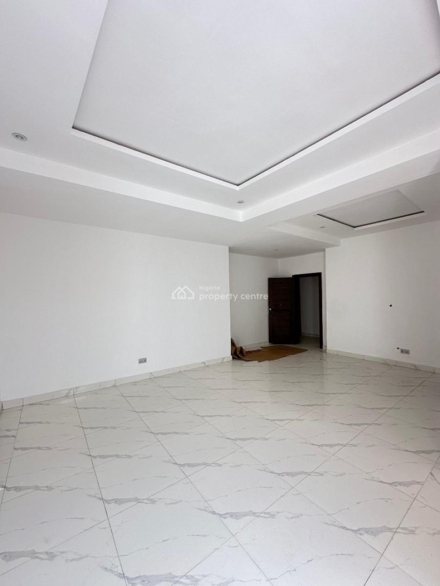 Contemporary 2 Bedroom Apartment Suitable for Investmen, Lekki Phase 1, Lekki, Lagos, Flat / Apartment for Sale