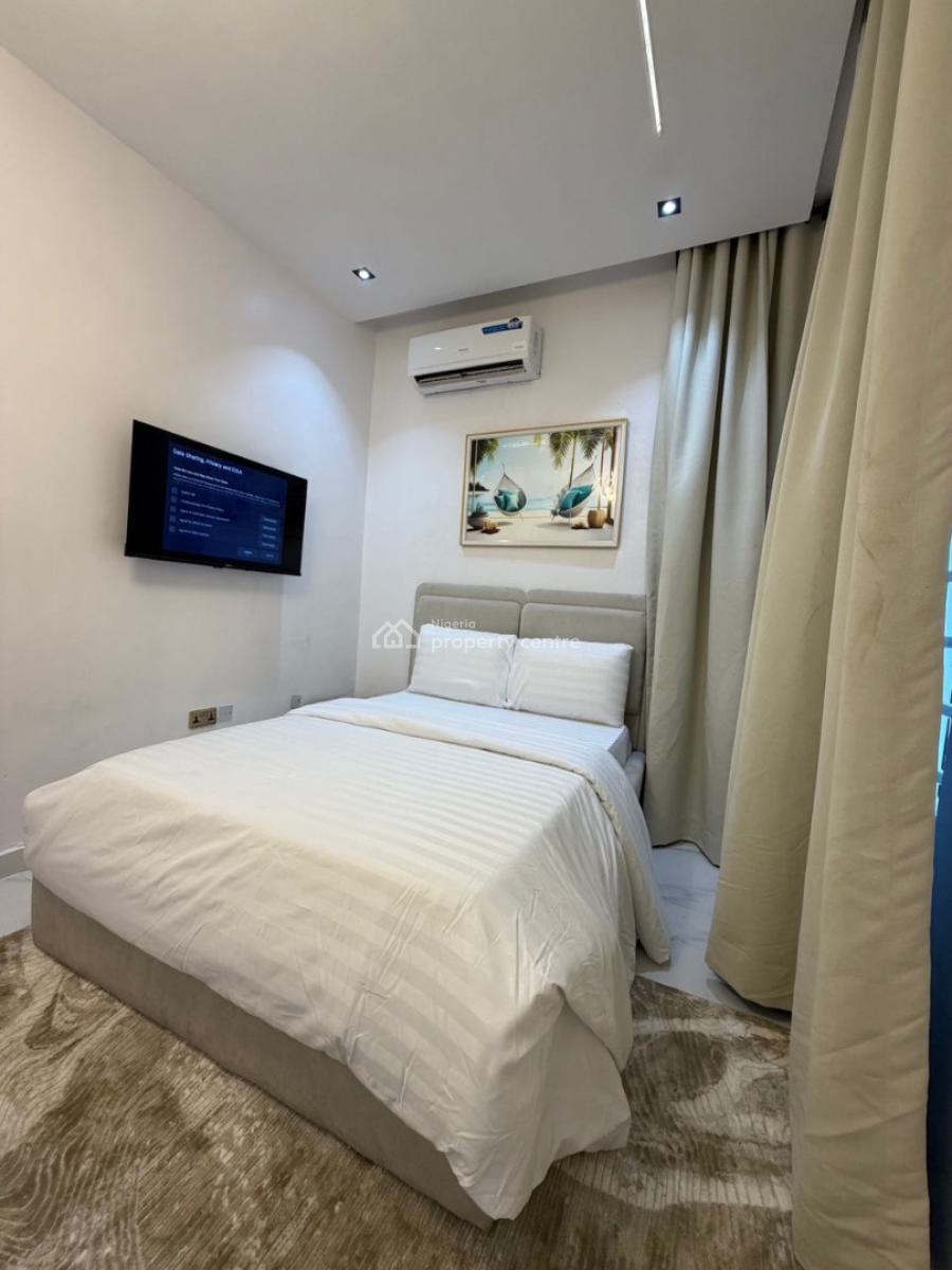 5-bedroom Furnished Fully Detached with Bq & Swimming Pool, Chevron, Lekki, Lagos, Semi-detached Duplex for Sale