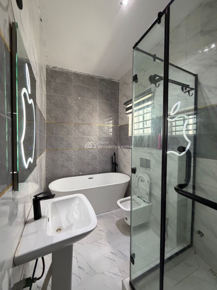 5-bedroom Furnished Fully Detached with Bq & Swimming Pool, Chevron, Lekki, Lagos, Semi-detached Duplex for Sale