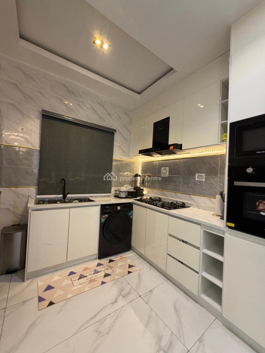 5-bedroom Furnished Fully Detached with Bq & Swimming Pool, Chevron, Lekki, Lagos, Semi-detached Duplex for Sale