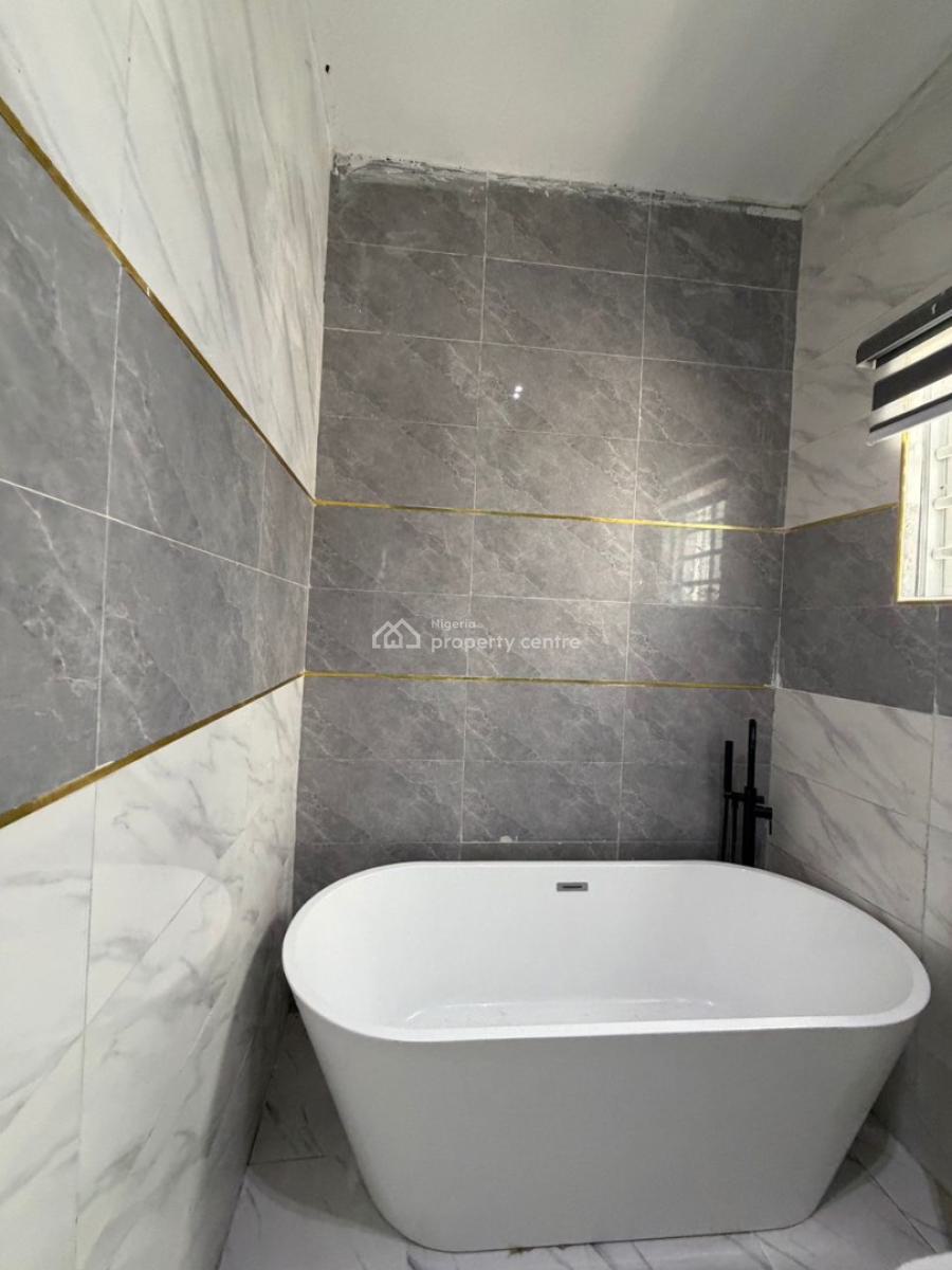 5-bedroom Furnished Fully Detached with Bq & Swimming Pool, Chevron, Lekki, Lagos, Semi-detached Duplex for Sale