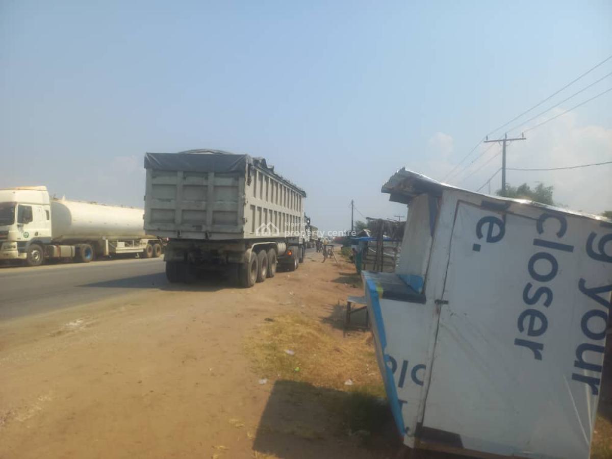 7 Hectares Waterfront Land Facing The Road in a Very Prime Location, Near Dangote Refinery and Lekki Deep Sea Port, Lekki Free Trade Zone, Lekki, Lagos, Commercial Land for Sale