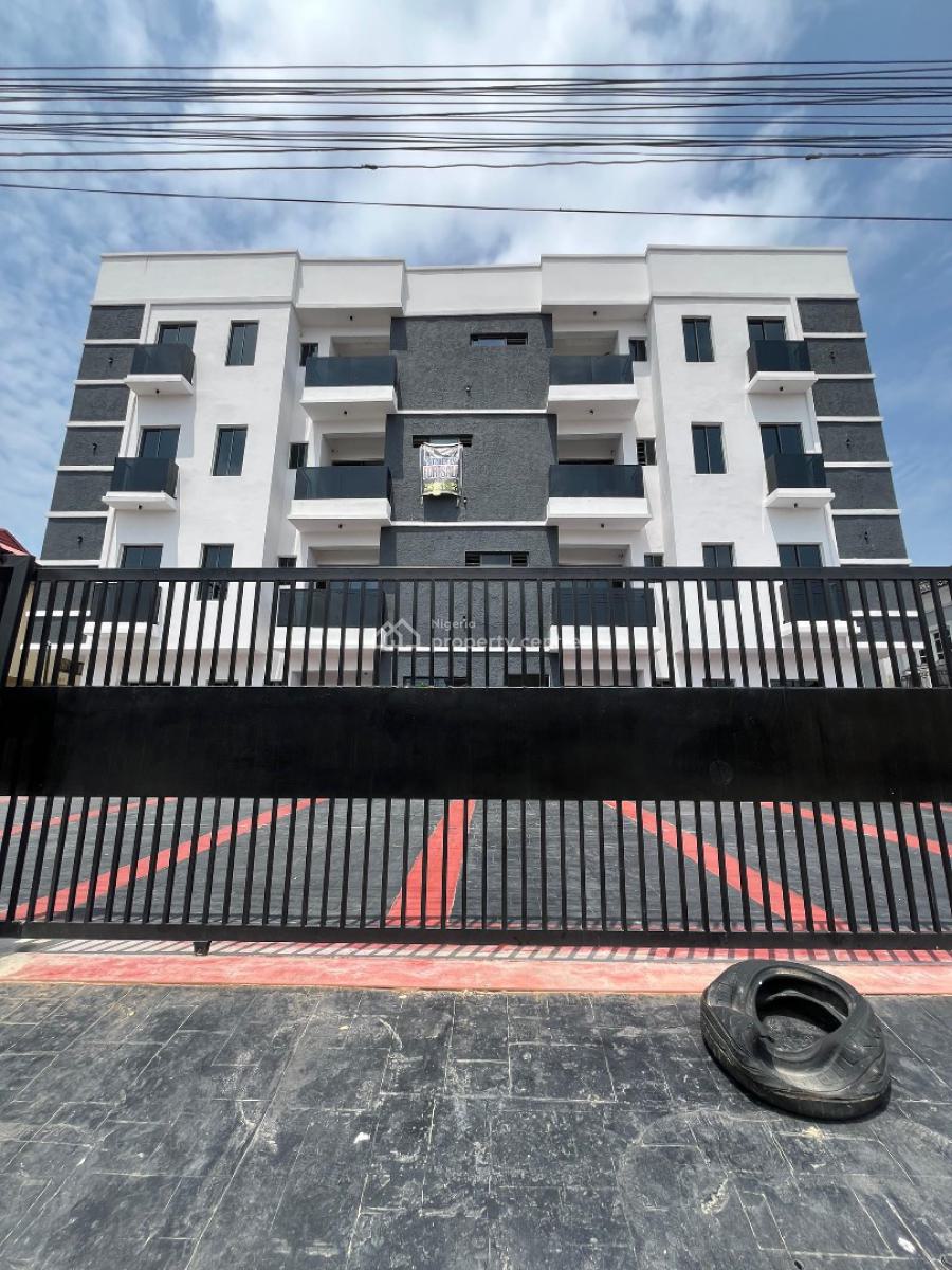 Beautiful 3 Bedroom Apartment with Elevator Suitable for Investment, Lekki Phase 1, Lekki, Lagos, Block of Flats for Sale