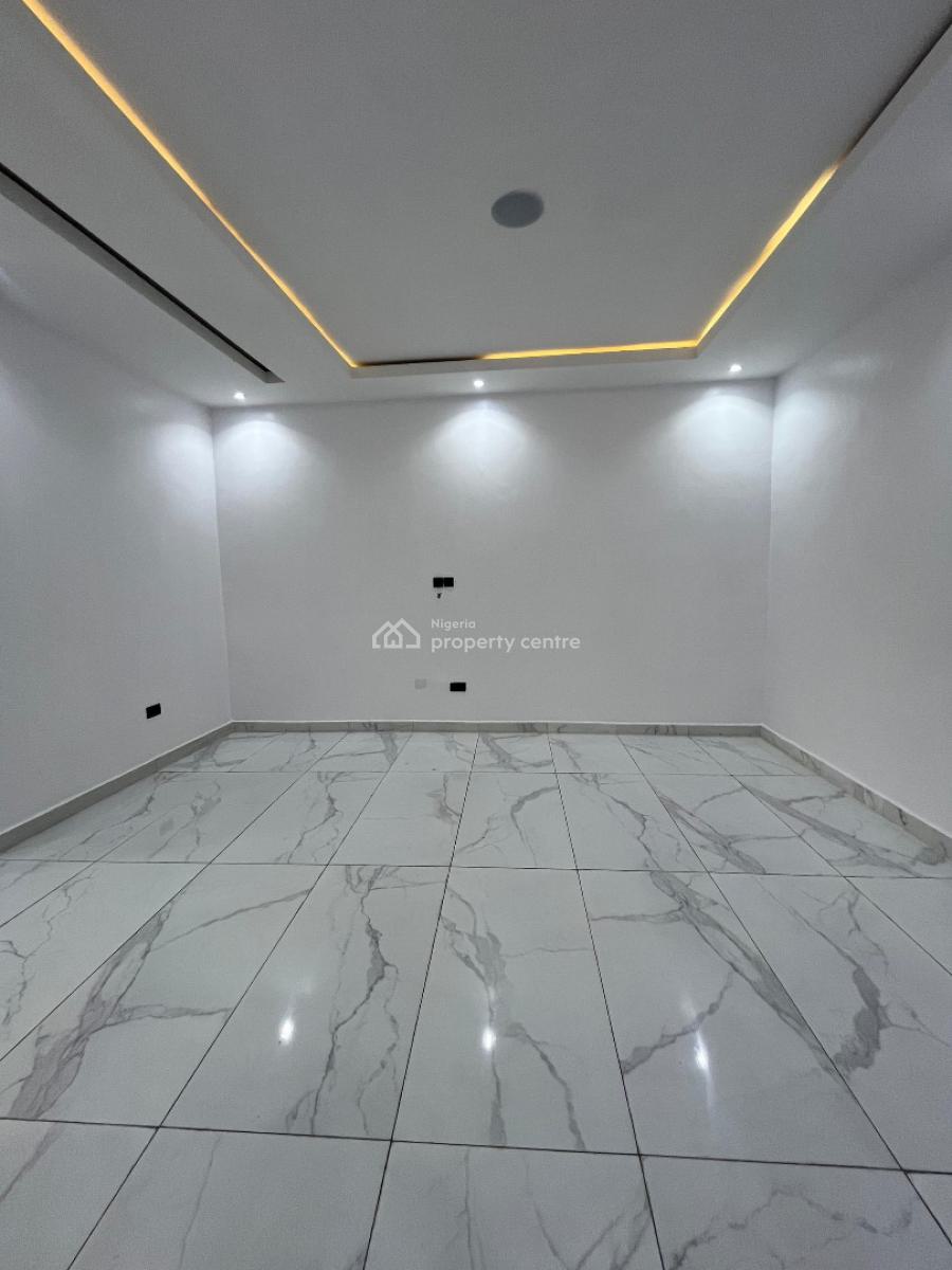 Beautiful 3 Bedroom Apartment with Elevator Suitable for Investment, Lekki Phase 1, Lekki, Lagos, Block of Flats for Sale