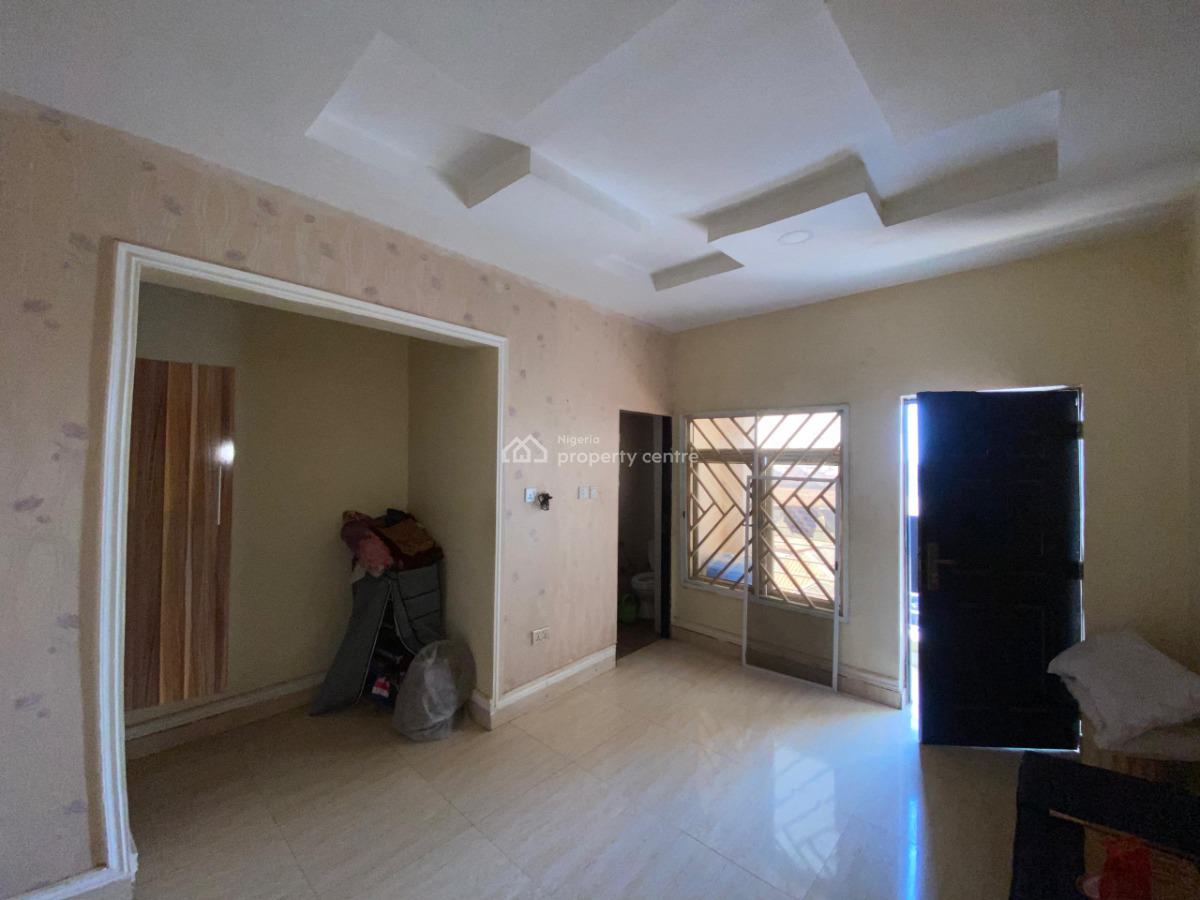 2 Bedroom Studio Apartment, Around Nizamiye Hospital, Idu Industrial, Abuja, Flat / Apartment for Rent