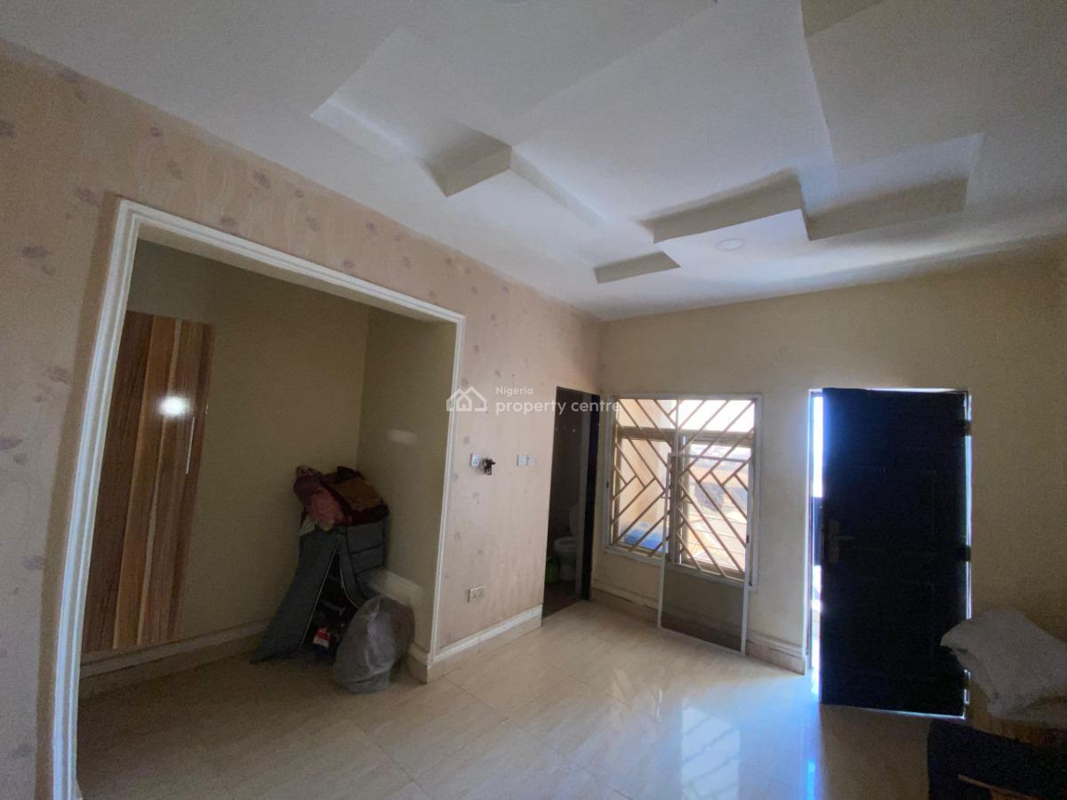 2 Bedroom Studio Apartment, Around Nizamiye Hospital, Idu Industrial, Abuja, Flat / Apartment for Rent