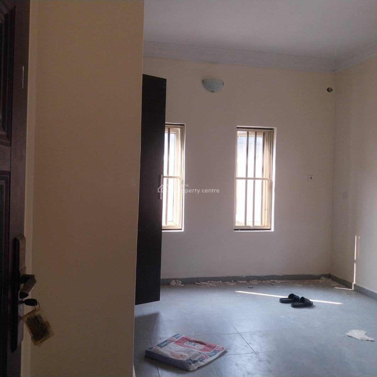 Standard 3bedroom.flat in a Private  at  Magboro, Peace Estate, Magboro, Ogun, Flat / Apartment for Rent