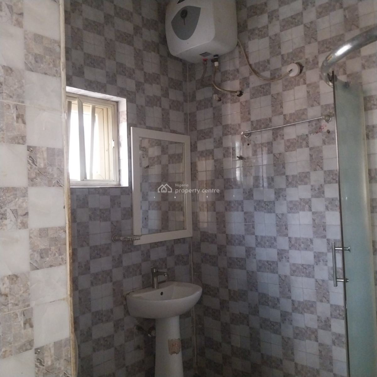 Standard 3bedroom.flat in a Private  at  Magboro, Peace Estate, Magboro, Ogun, Flat / Apartment for Rent