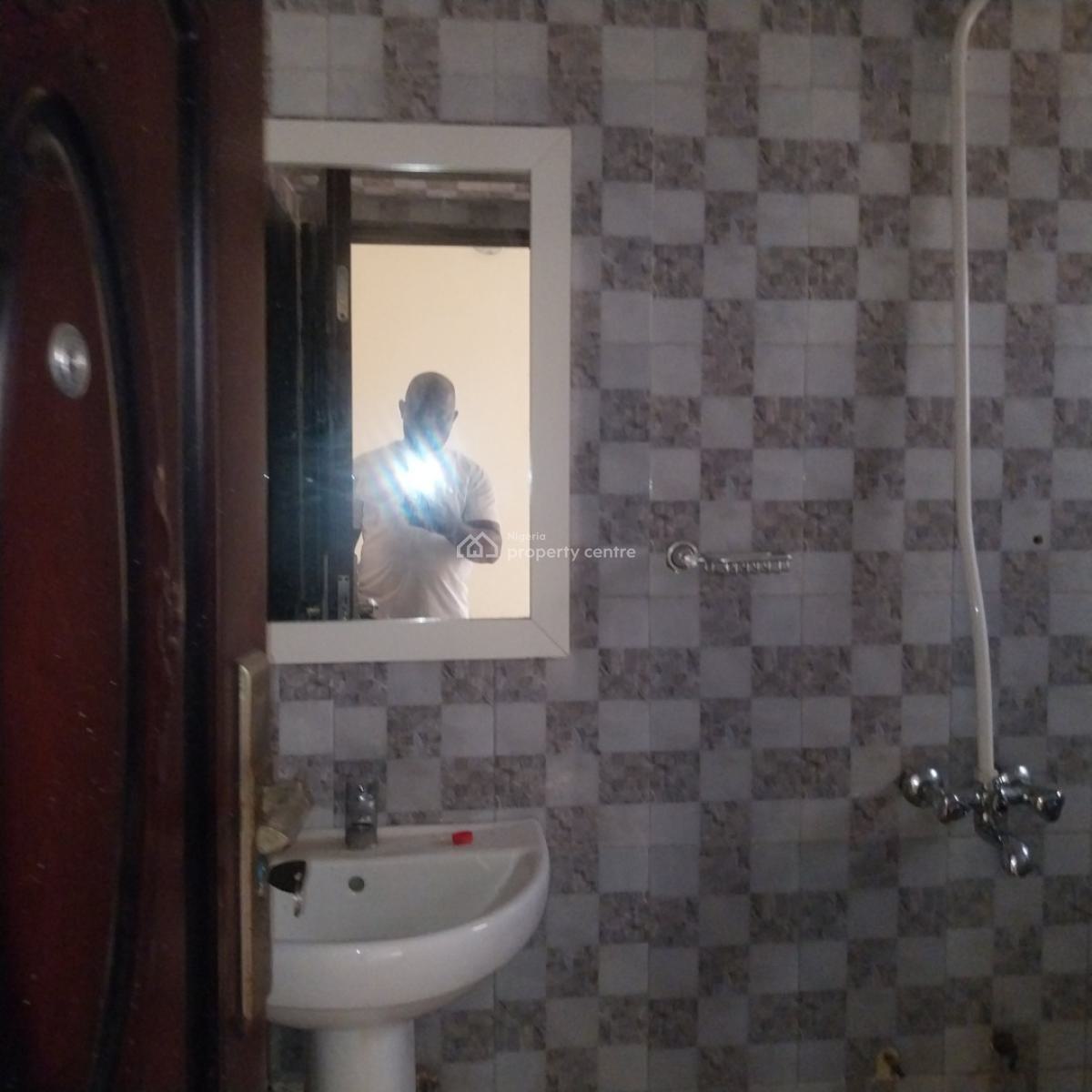 Standard 3bedroom.flat in a Private  at  Magboro, Peace Estate, Magboro, Ogun, Flat / Apartment for Rent