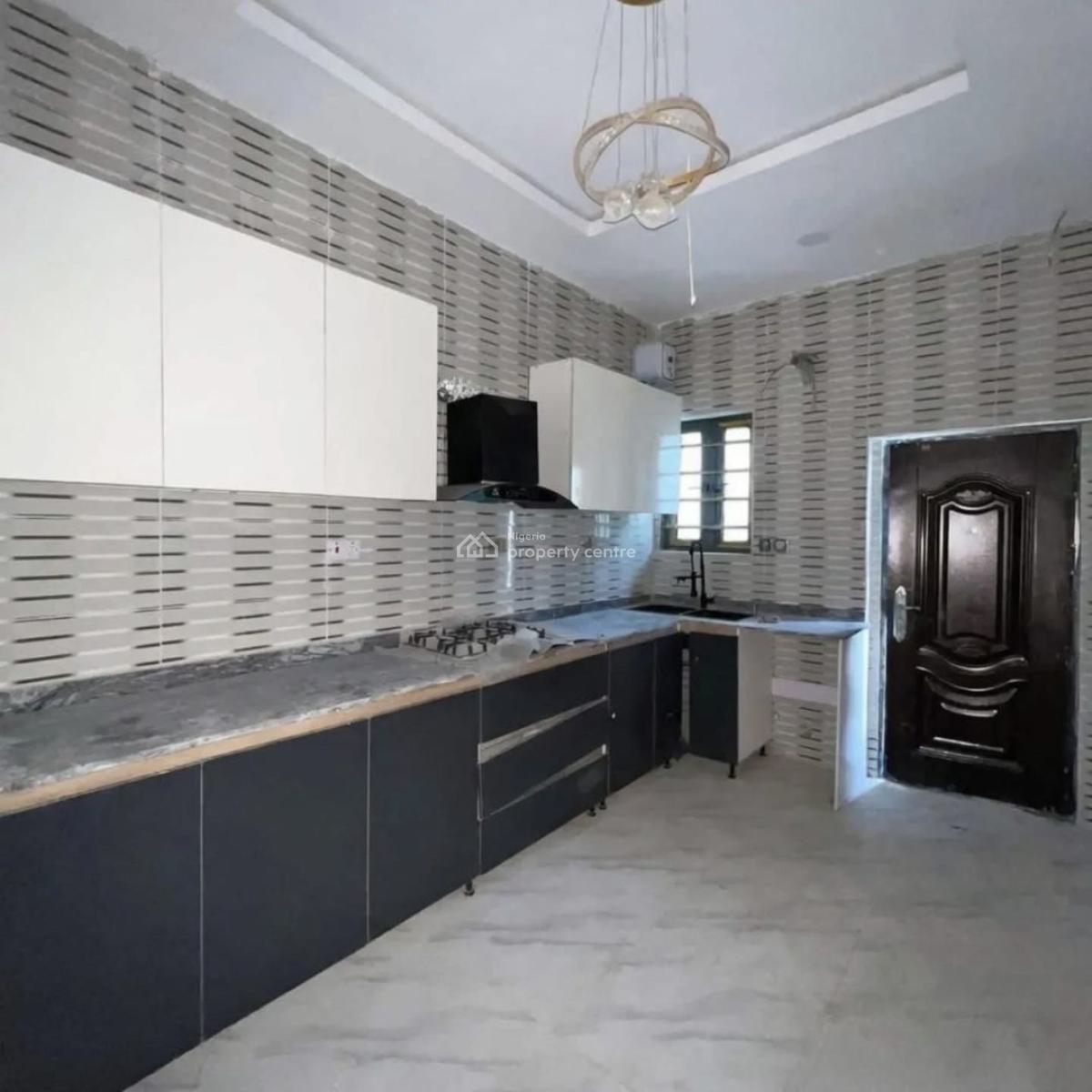 Luxury 2 Bedroom Apartment in a Cozy Environment, Ologolo, Ologolo, Lekki, Lagos, Flat / Apartment for Sale