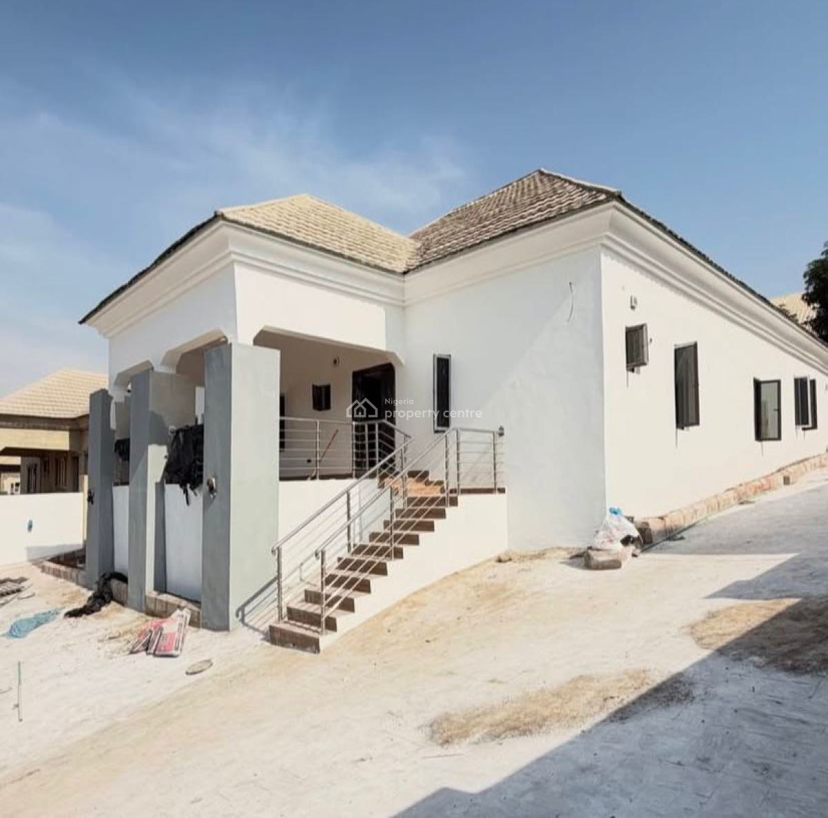 a Lovely 4 Bedroom Duplex All En-suite with 2 Units, Ikorodu, Ikorodu, Lagos, Detached Duplex for Sale