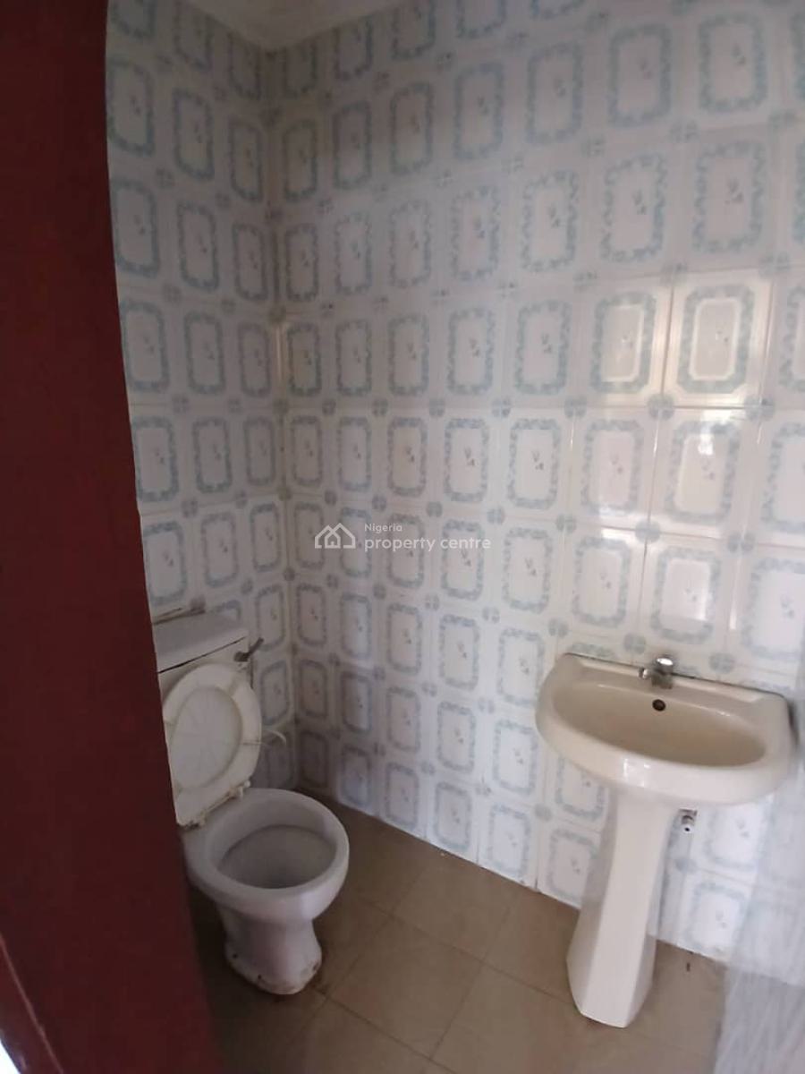 Very Massive 3bedroom Apartment Upstairs, Unity Estate Beside Co-operative Vila, Badore, Ajah, Lagos, Flat / Apartment for Rent