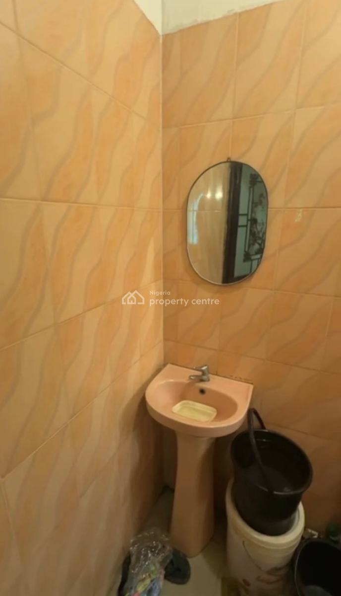 Self Contain Bq + Personal Kitchen, Bridgegate Estate, Agungi, Lekki, Lagos, Self Contain (single Rooms) for Rent