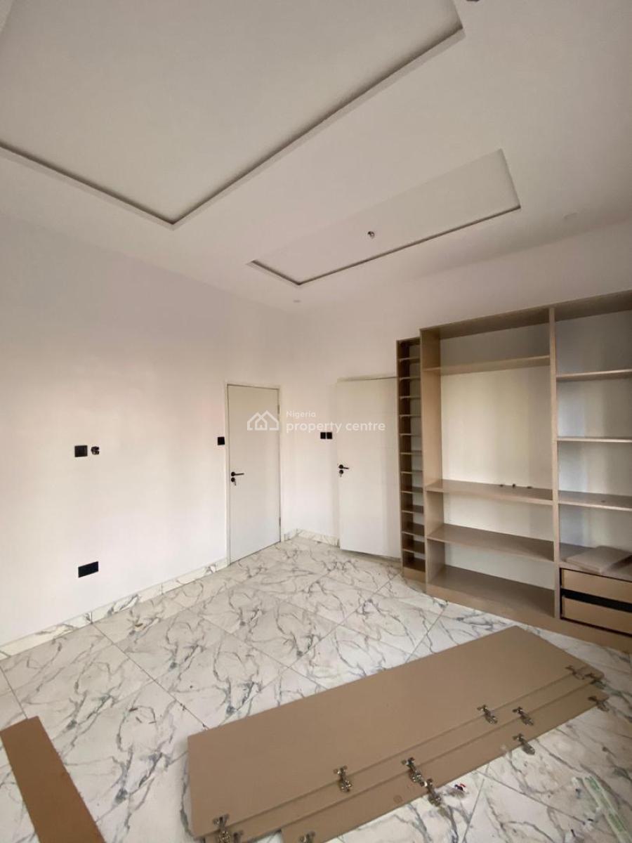 Spacious 3 Bedroom Apartment in a Secure and Serene Environment, Spacious 3 Bedroom Apartment in a Secure and Serene Environment, Sangotedo, Ajah, Lagos, Flat / Apartment for Sale