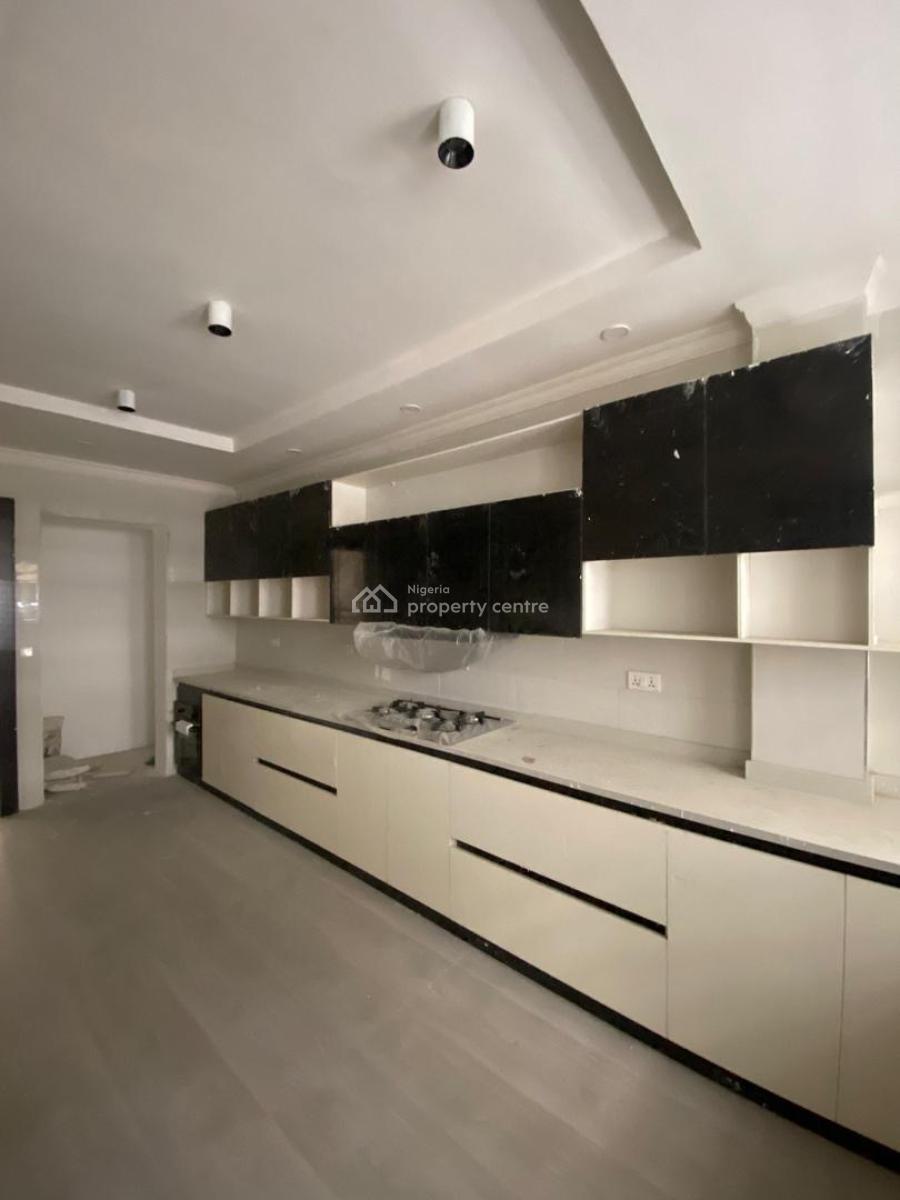 Spacious 4 Bedroom Apartment with Bq, Spread Across 4 Floors, Spacious 4 Bedroom Apartment with Bq, Spread Across 4 Floors, Lekki Phase 1, Lekki, Lagos, Flat / Apartment for Sale