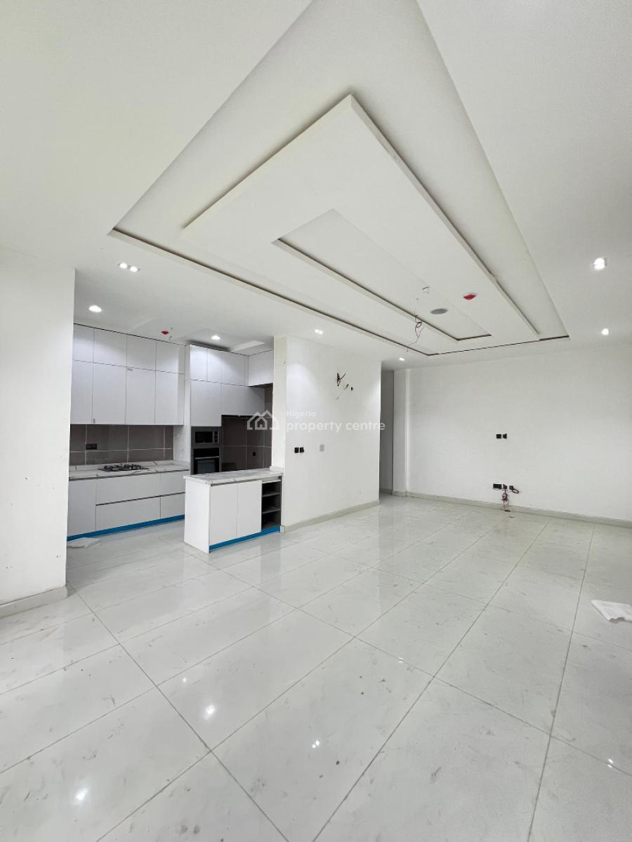 Spacious 2 Bedroom Apartment with  Bq, Pool, Gym  and Elevator, Lekki Phase 1, Lekki, Lagos, Flat / Apartment for Sale