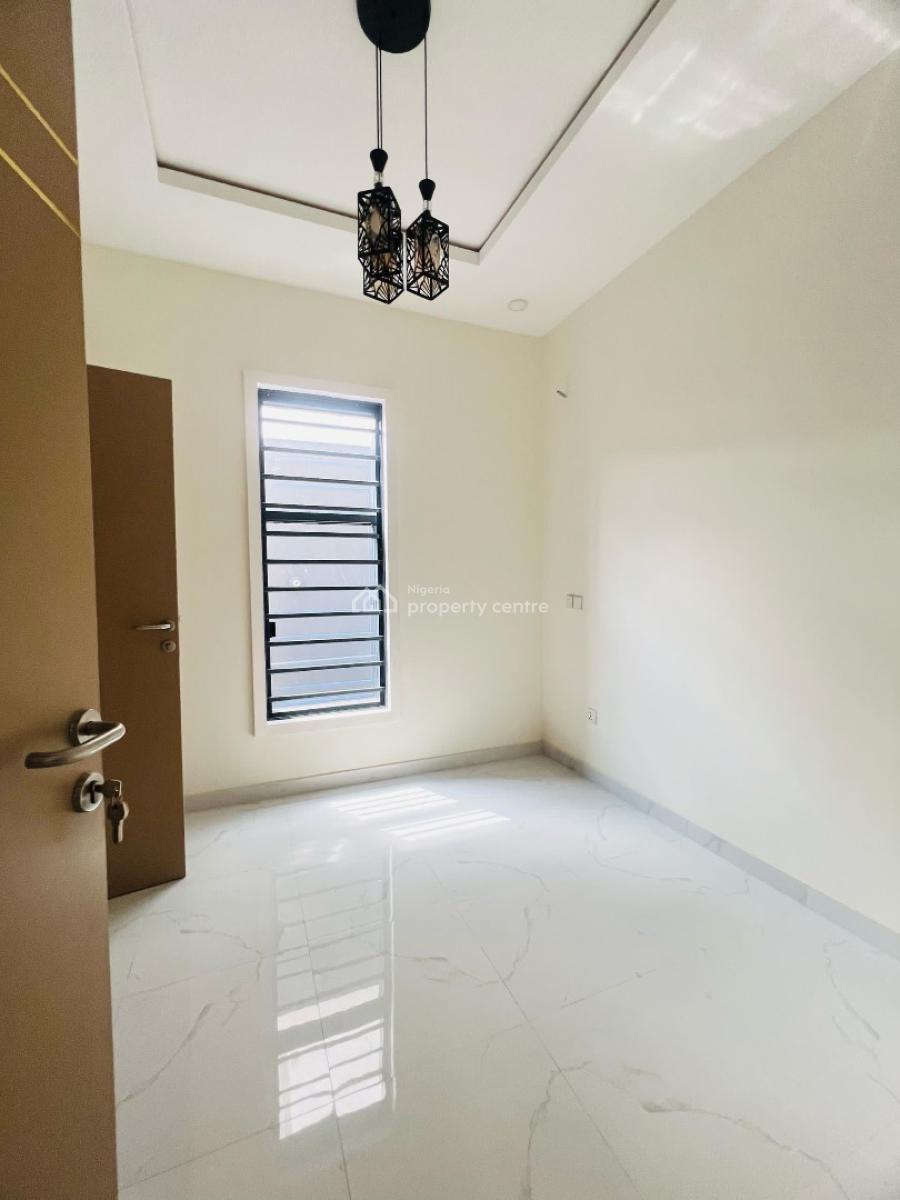 Alluring 3 Bedroom Apartment with Range of Amenities, Omole Phase 1, Ikeja, Lagos, Block of Flats for Sale